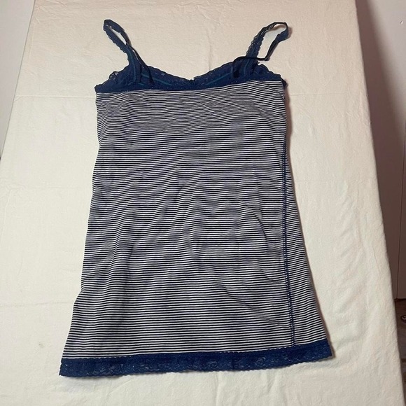 American eagle navy blue lace top - Picture 6 of 6